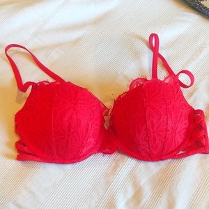 RED push up Victoria's Secret Bra